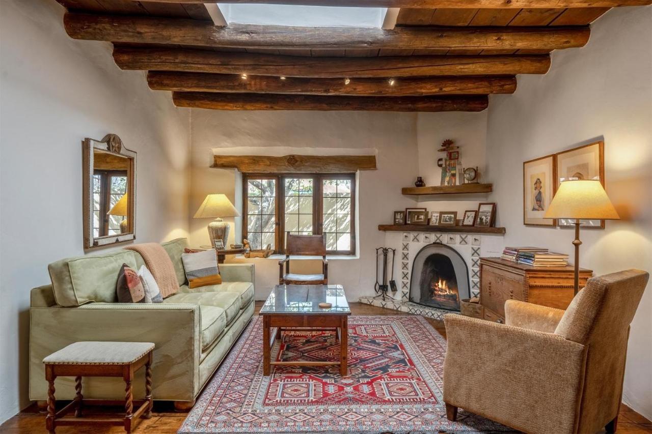 Garcia Street Adobe Villa ซานตาเฟ ภายนอก รูปภาพ